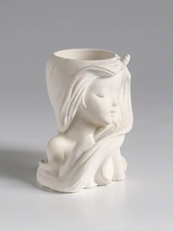 Ваза гипс настольная "Девушка с длинными волосами" 6х8х9см