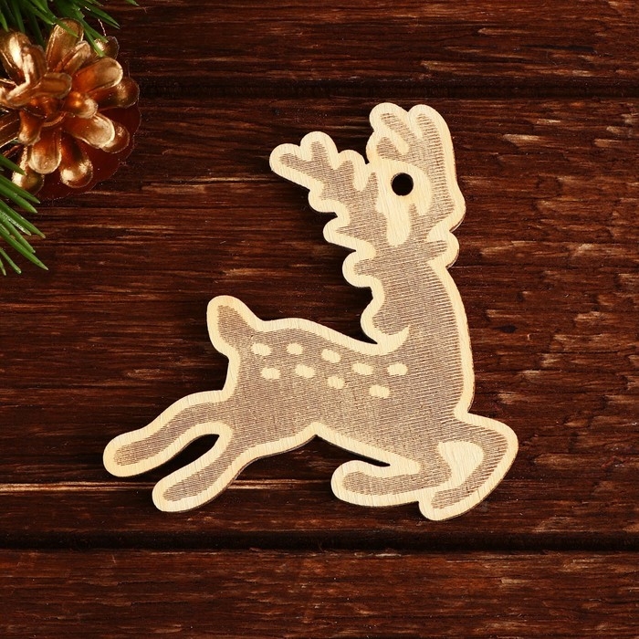 Ёлочные игрушки новогодние &laquo;Новый год: Ёлочные игрушки&raquo;,   в деревянной коробке с гравировкой, 6 шт.