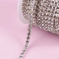 Цепь со стразами, металл, стекло, 3,5 мм, 9 &plusmn; 1 м, цвет серебряный