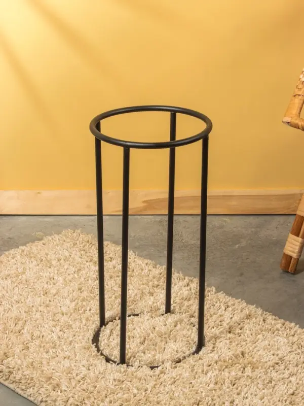 Кашпо на подставке &laquo;Золото Скифов&raquo;, 28&times;28&times;74 см, железо