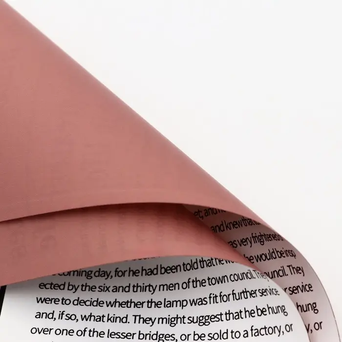 Плёнка матовая двухсторонняя &laquo;Газета&raquo; красный, 0.58&times;0.58 м