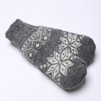 Новый год. Варежки женские шерстяные &laquo;Снежинка&raquo;, цвет серый, размер 20-22