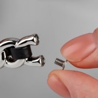 Ручка для сумки, металлическая, с винтами для крепления, 12,8 × 6,5 см, цвет серебряный/чёрный Ручка для сумки, металлическая, с винтами для крепления, 12,8 × 6,5 см, цвет серебряный/чёрный