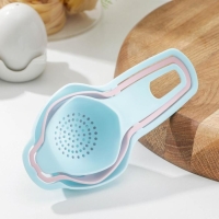 Набор для выпечки, 3 предмета: ситечко, сепаратор для яиц, воронка, цвет ассорти Набор для выпечки, 3 предмета: ситечко, сепаратор для яиц, воронка, цвет ассорти