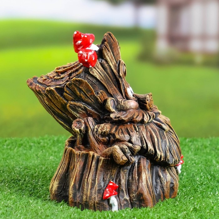 Садовая фигура "Лесовичок №3" серый 21х16х19см