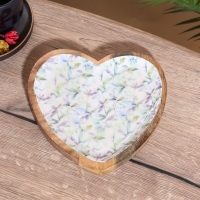 Блюдо в форме сердца &laquo;Оттенки сирени&raquo;, дерево манго, 20.5&times;20&times;2.3 см