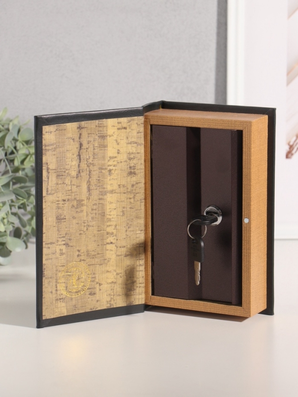 Сейф-книга дерево кожзам "Эмили Бронте. Грозовой перевал" тиснение 21х13х5 см