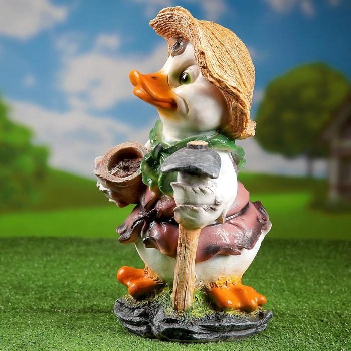 Садовая фигура "Утенок с мотыгой" 27х27х45см