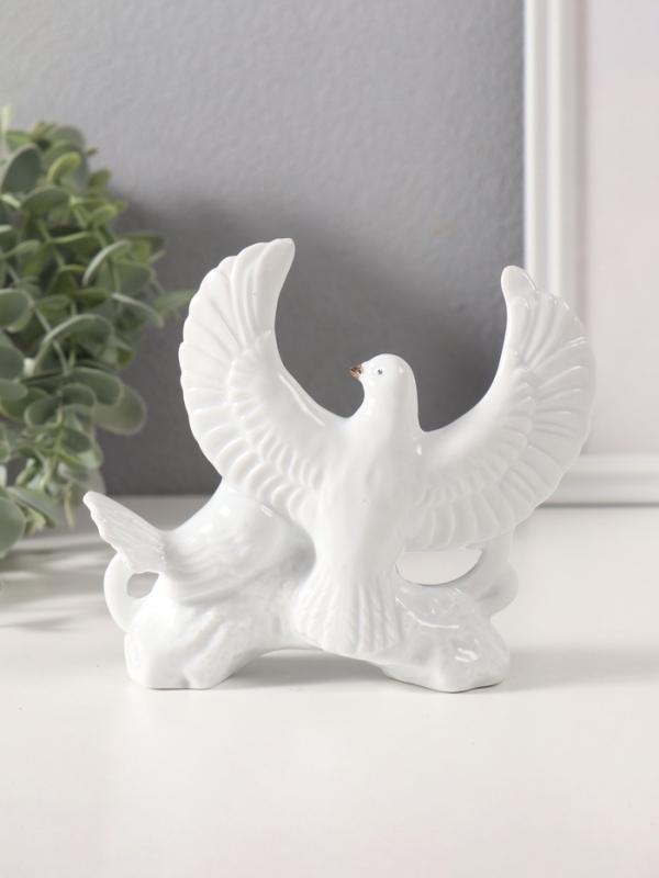 Сувенир керамика "Белые голуби на цветочной ветке" с золотом 3,5х13,5х11 см
