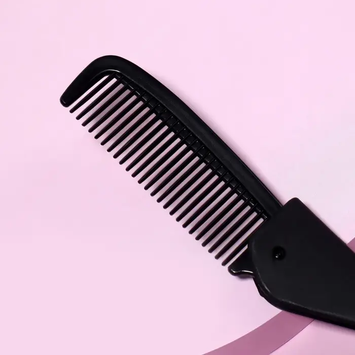 Расчёска складная &laquo;QF&raquo;, 17,5/9,7 &times; 3 см, цвет чёрный