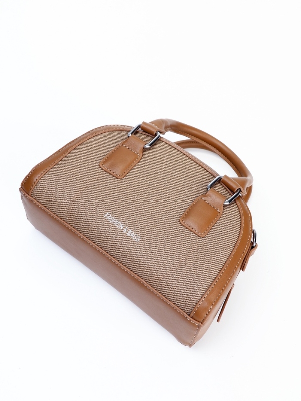 Сумка женская, 22*7*14, отд на молнии, длин ремень, коричневый Сумка женская, 22*7*14, отд на молнии, длин ремень, коричневый