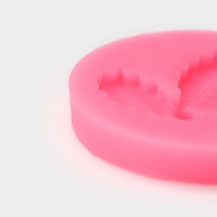 Молд &laquo;Листья с ягодами&raquo;, силикон, 5,3&times;5,3&times;1 см, цвет МИКС