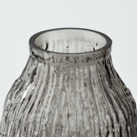 Ваза для цветов &laquo;Смоки&raquo; из черного стекла 31.5&times;15&times;15 см