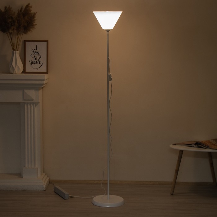 Торшер "Изи" 1х15Вт Е27 МОДЕЛЬ: BR 01000 белый