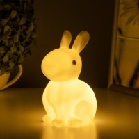 Ночник "Зайчонок" LED от батареек 3хLR44 белый 8х11х14 см Ночник "Зайчонок" LED от батареек 3хLR44 белый 8х11х14 см