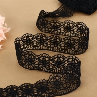 Кружево гипюровое, 45 мм &times; 6,8 &plusmn; 0,5 м, цвет чёрный