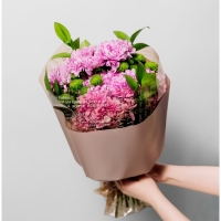 Плёнка для цветов упаковочная глянцевая прозрачная «Газета», кофейная, 0.6 x 10 м Плёнка для цветов упаковочная глянцевая прозрачная «Газета», кофейная, 0.6 x 10 м