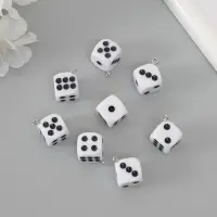 Подвеска для творчества пластик "Игральные кости" чёрно-белый 2,4х1,4х1,4 см