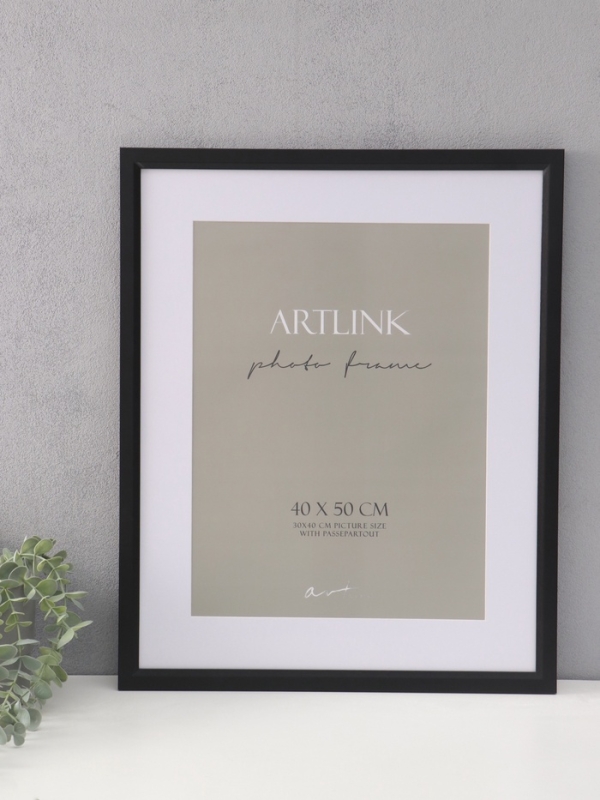 Фоторамка МДФ "Anna" 40х50 см, с паспарту (30х40 см), чёрный (пластиковый экран)