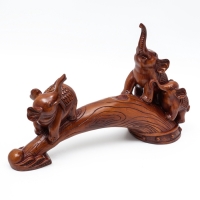 Подставка для бутылки "Два слона" под дерево, 36х10х25см Подставка для бутылки "Два слона" под дерево, 36х10х25см