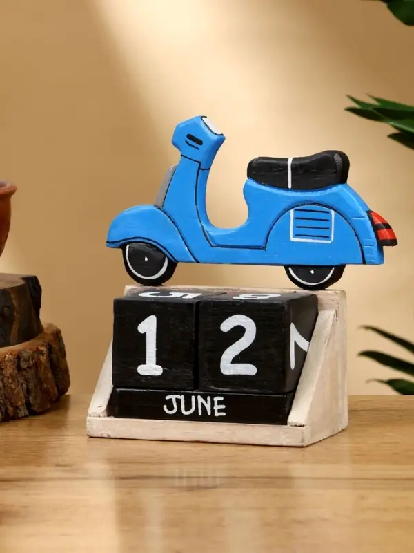 Календарь настольный &laquo;Мопед&raquo;, 14&times;5.5&times;14 см, дерево, синий