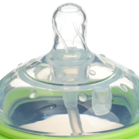 Бутылочка для кормления M&B, ШГ &Oslash;70мм, от 6 мес, 250мл, с ручками, силиконовая колба, цвет зеленый