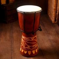 Сувенирный музыкальный инструмент "Барабан Джембе Узоры" 30х15х15 см МИКС Сувенирный музыкальный инструмент "Барабан Джембе Узоры" 30х15х15 см МИКС