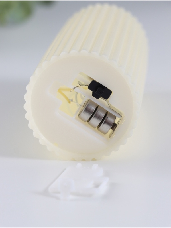 Ночник свеча "Уют" LED 3xAG13 белый 5х5х11см