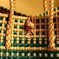 Сумка плетёная пластиковая 40х20х55 см, цв. зелёно-бежевый