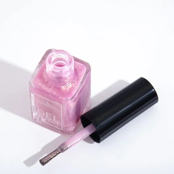 Лак с эффектом геля  "Формула", тон 136, цвет розово-золотистый искрящийся, 12 мл