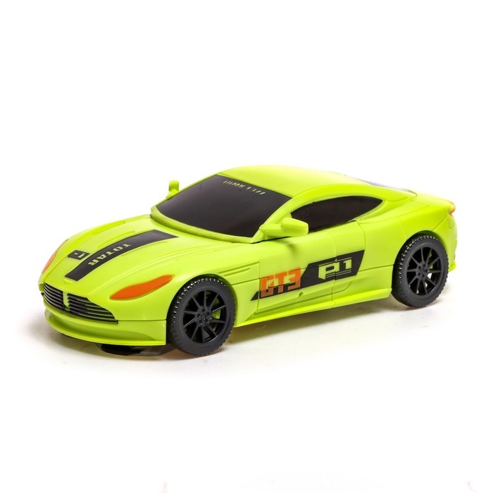 Робот &laquo;Автобот&raquo;, трансформируется, цвет зелёный