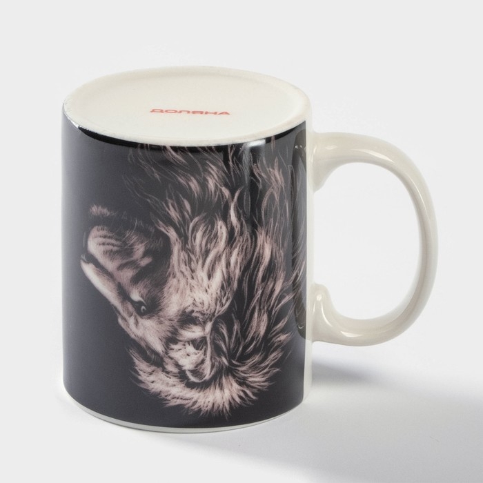 Кружка фарфоровая Доляна &laquo;Львинная сила&raquo;, 320 мл, цвет чёрный