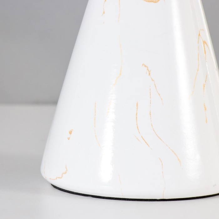 Настольная лампа "Брианна" E14 40Вт белый 18х18х28,5 см RISALUX