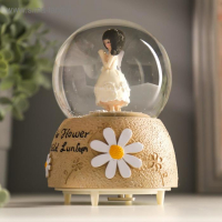 Сувенир полистоун водяной шар музыка "Малышка-музыкант" крутится МИКС 15,5х10х10 см