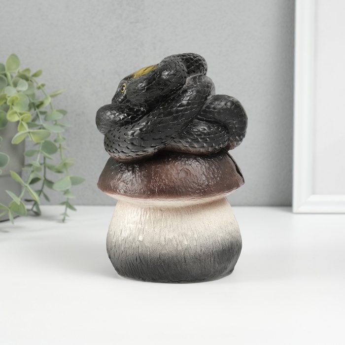 Новогодняя копилка Новогодняя копилка "Змейка на грибе" 12 х11 х 18 см