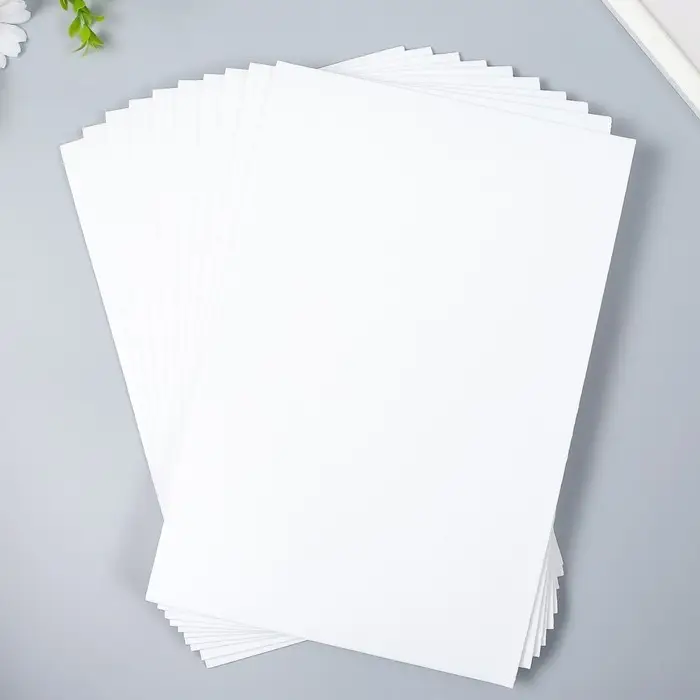 Фоамиран глиттерный Magic 4 Hobby 2 мм, белый, 20&times;30 см