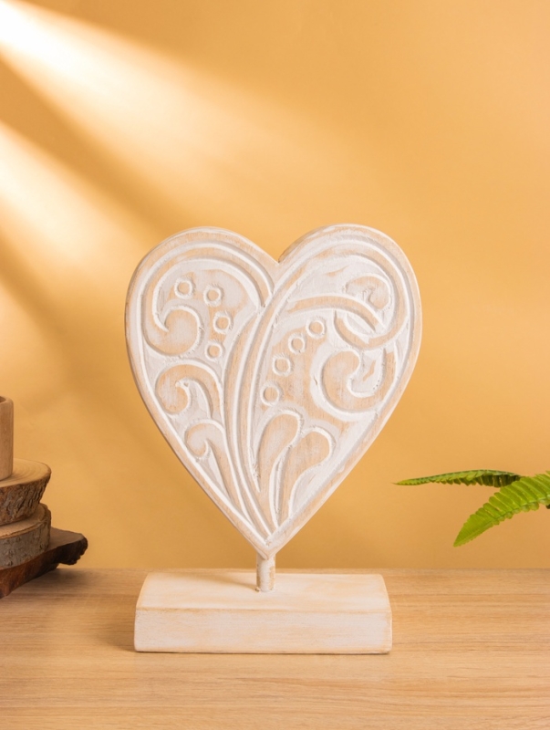 Сувенир на подставке "Сердце" дерево 20х9х27 см