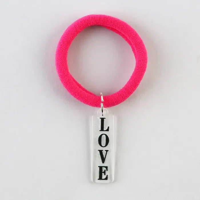 Резинка для волос &laquo;Love&raquo; с акриловым доп.элементом