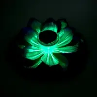 Садовый светильник для водоемов 28 х 28 х 9 см на солнечной бат-е "Лотос" фиол-ый N010