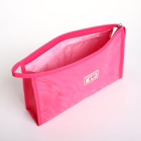 Косметичка на молнии, цвет малиновый Косметичка на молнии, цвет малиновый