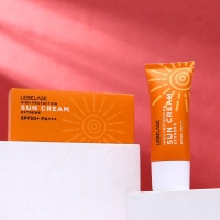 Ультразащитный крем от солнца Lebelage с высоким фактором SPF50+, 30 мл Ультразащитный крем от солнца Lebelage с высоким фактором SPF50+, 30 мл