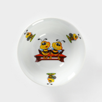 Набор фарфоровой посуды &laquo;Пчёлы&raquo;, 3 предмета: кружка 200 мл, салатник 350 мл, тарелка мелкая d=16,5 см, рисунок МИКС