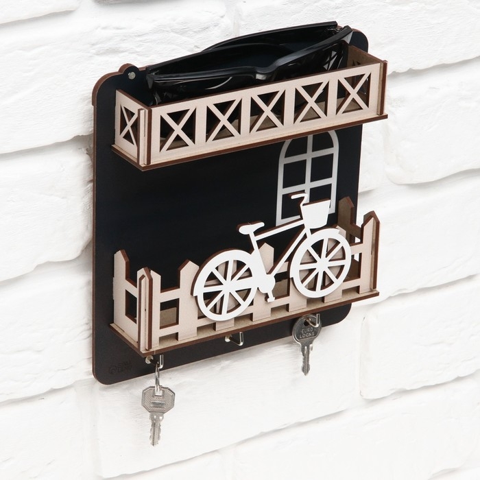 Ключница настенная с полкой и карманом, велосипед, 19,2 х 20 см. Ключница настенная с полкой и карманом, велосипед, 19,2 х 20 см.