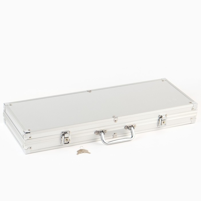 Покер в металлическом кейсе (2 колоды, фишки 500 шт с/номиналом, 5 кубиков), 20.5 х 56 см Покер в металлическом кейсе (2 колоды, фишки 500 шт с/номиналом, 5 кубиков), 20.5 х 56 см