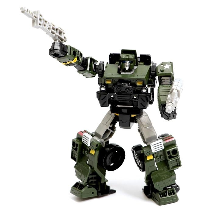 Робот &laquo;Полковник&raquo;, трансформируется