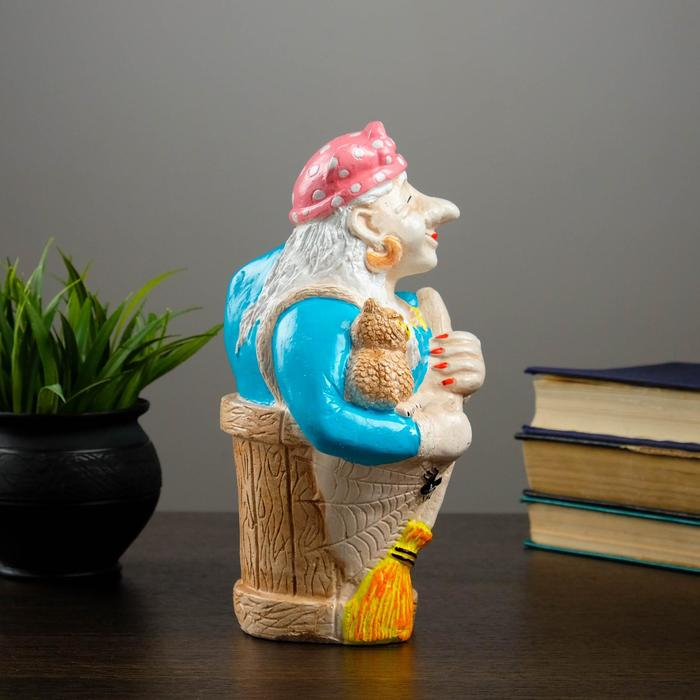 Копилка Копилка "Баба Яга" 13х16х27см МИКС