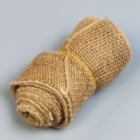 Лента из джута, 0,15 × 5 м, плотность 190 г/м², плетение 26 × 26 нитей Лента из джута, 0,15 × 5 м, плотность 190 г/м², плетение 26 × 26 нитей