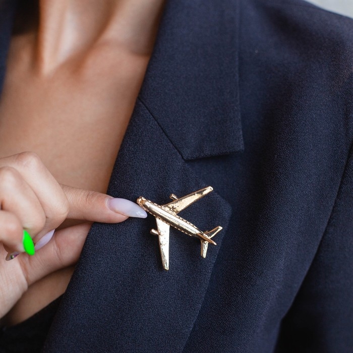 Брошь &laquo;Самолёт&raquo; цвет золото