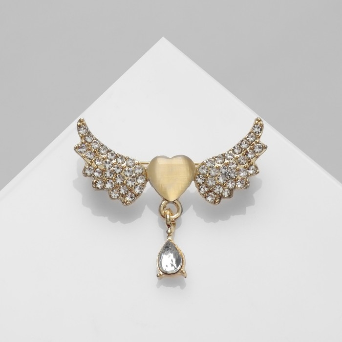 Брошь &laquo;Сердце&raquo; крылатое, цвет белый в золоте