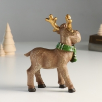 Сувенир полистоун "Оленёнок в зелёном шарфике с золотыми рожками" 7,3х12х18 см